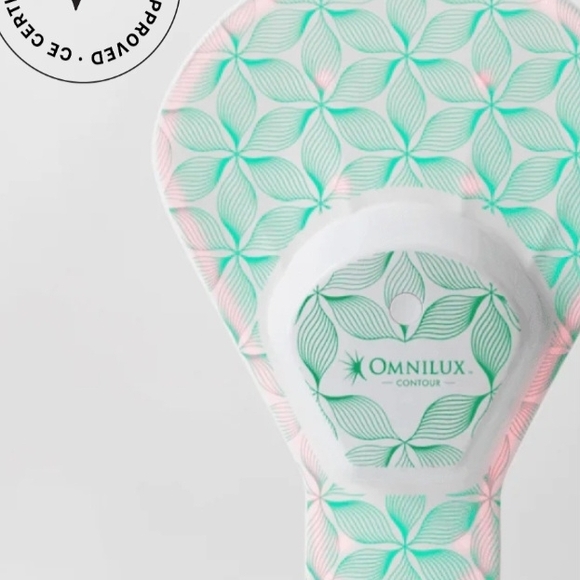 Omnilux Contour Glove - Mint Green LED Skincare Tool - Picture 3 of 3